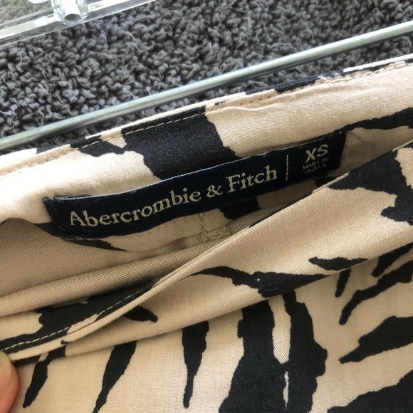 Animal print skirt - NEVER WORN - Picture 3 of 3